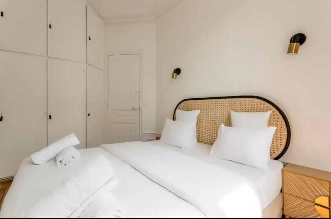 Luxury Suites Tour Eiffel Best View パリ エクステリア 写真